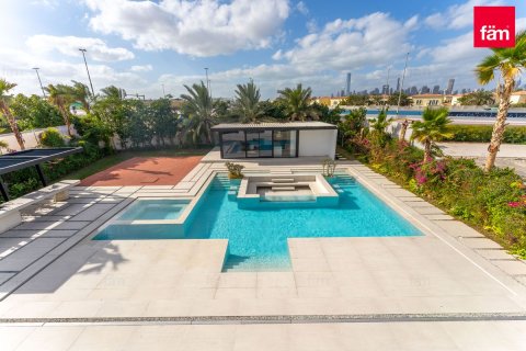 4 bedrooms Villa in Dubai, UAE No. 146328 4