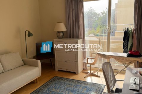 Townhouse de 4 dormitorios en Al Raha Gardens, UAE No. 144259 7