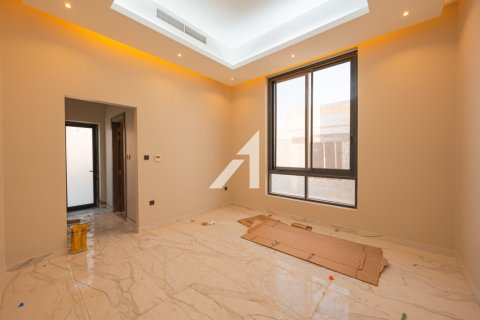 Вилла с 4 спальнями  №135064 25