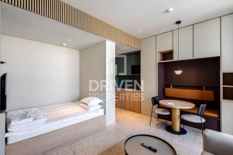 Studio Apartment in Business Bay, UAE No. 190353 3