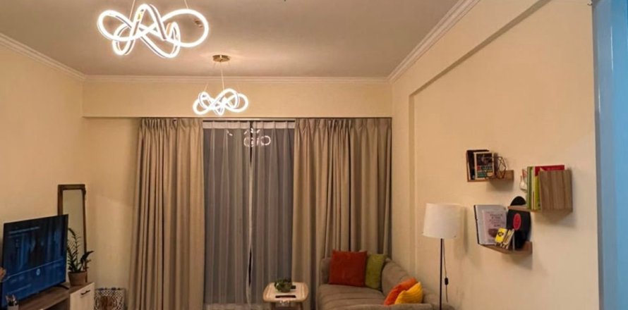 Apartment de 1 dormitorio en Dubai, UAE No. 208110