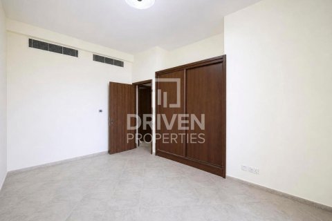Квартира с 3 спальнями в Motor City, ОАЭ №209700 9