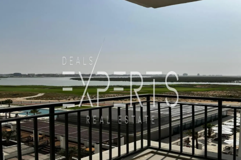Apartment de 2 dormitorios en  Yas Island, UAE No. 145819