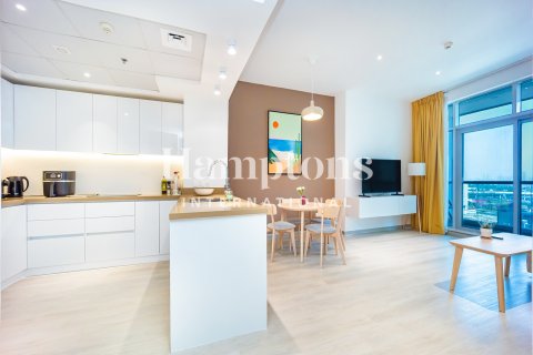 Apartment de 1 dormitorio en The Address Dubai Marina, UAE No. 143231 6