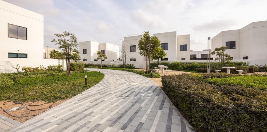 Villa de 4 chambres à Yas Island, UAE No. 90075