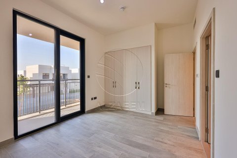 Villa de 4 dormitorios en  Yas Island, UAE No. 90064 19