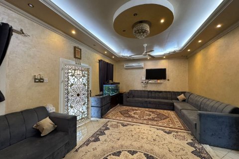 5 bedrooms Villa in Seih Al Harf, UAE No. 184066 3