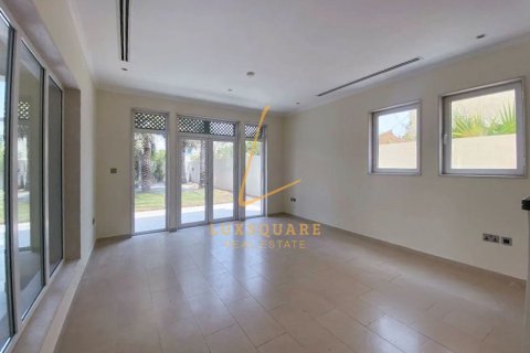 3 bedrooms Villa in Jumeirah Park, UAE No. 168357 11