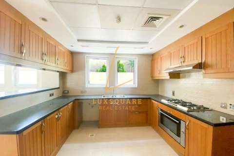3 bedrooms Villa in Jumeirah Park, UAE No. 168357 7