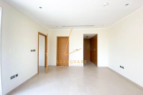 3 bedrooms Villa in Jumeirah Park, UAE No. 168357 13
