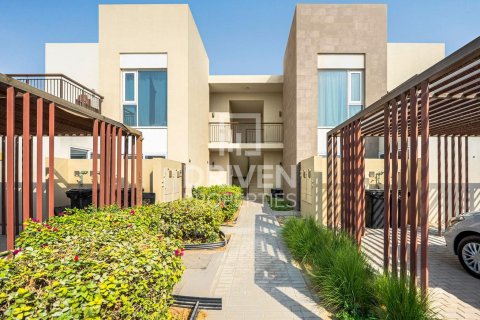 3 bedrooms Apartment in EMAAR South, UAE No. 192064 22