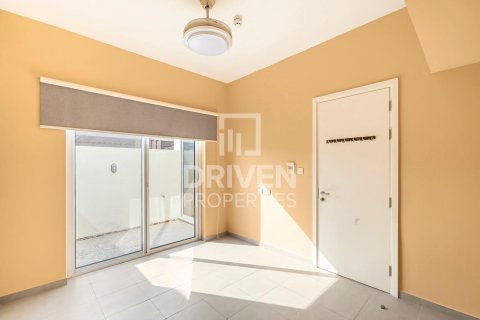 3 bedrooms Apartment in EMAAR South, UAE No. 192064 14