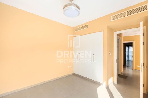 3 bedrooms Apartment in EMAAR South, UAE No. 192064 12