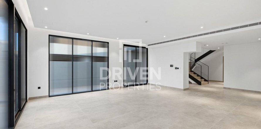 3 bedrooms Townhouse in Dubai Land, UAE No. 192061