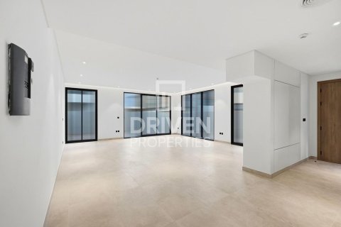 3 bedrooms Townhouse in Dubai Land, UAE No. 192061 3