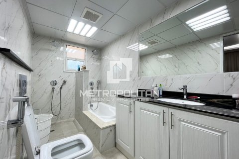 Villa de 3 dormitorios en Umm Suqeim 3, UAE No. 24538 7