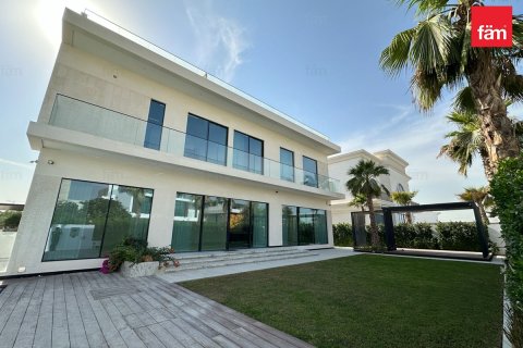 Villa de 6 dormitorios  No. 125403 2