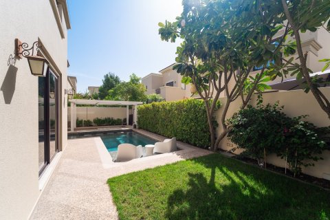 4 غرف نوم فيلا في دبي, الإمارات العربية المتحدة رقم 154340 26