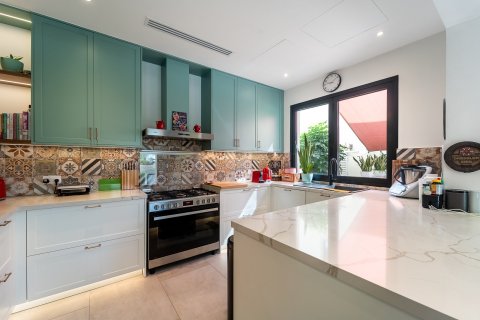 4 غرف نوم فيلا في دبي, الإمارات العربية المتحدة رقم 154340 10