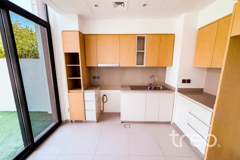 3 bedrooms Townhouse in Joy, UAE No. 198984 10
