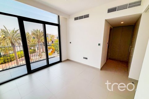 3 bedrooms Townhouse in Joy, UAE No. 198984 8