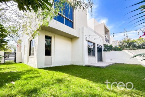 Townhouse de 4 dormitorios en Hayat Townhouses, UAE No. 198986 12