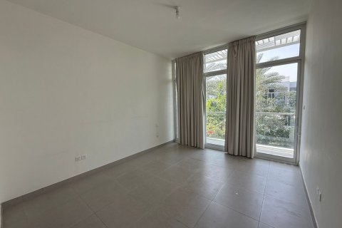 Townhouse de 3 dormitorios en Arabella Townhouses 1, UAE No. 146710 7