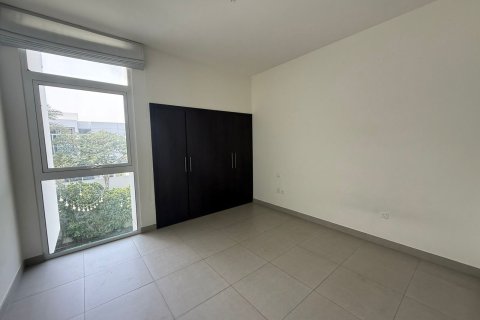 Townhouse de 3 dormitorios en Arabella Townhouses 1, UAE No. 146710 5