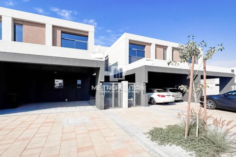 Townhouse de 3 dormitorios No. 130374 2