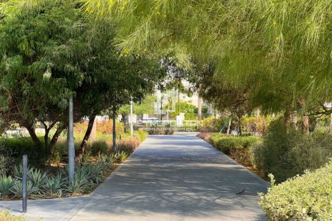 Apartment de 3 dormitorios en Town Square, UAE No. 62010 10