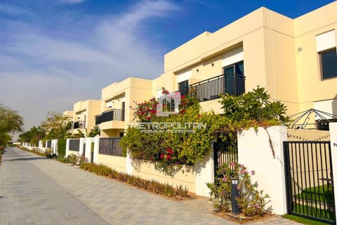 Apartment de 3 dormitorios en Town Square, UAE No. 62010 12