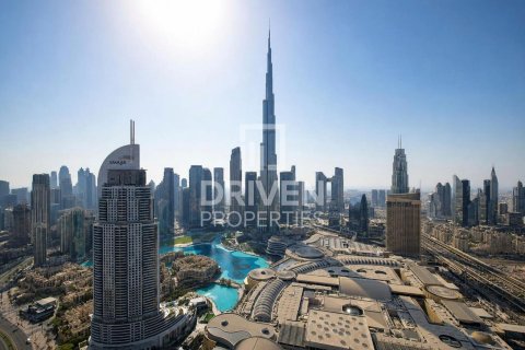 Apartment de 3 dormitorios en The Address Residence Fountain Views, UAE No. 204152