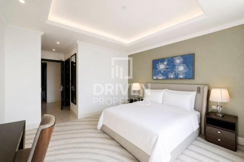 Apartment de 3 dormitorios en The Address Residence Fountain Views, UAE No. 204152 13