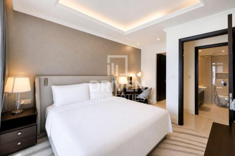 Apartment de 3 dormitorios en The Address Residence Fountain Views, UAE No. 204152 11