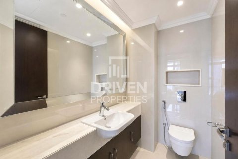 Apartment de 3 dormitorios en The Address Residence Fountain Views, UAE No. 204152 17