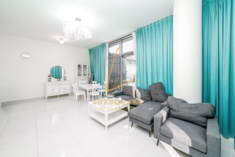 Пентхаус с 2 спальнями в DAMAC Hills (Akoya by DAMAC), ОАЭ №210184 6
