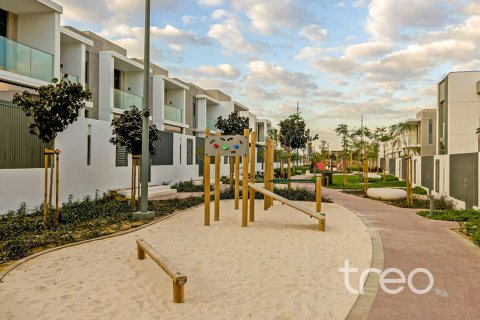3 bedrooms Townhouse in Joy, UAE No. 174213 11