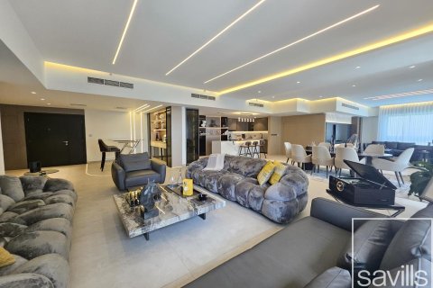 Квартира с 4 спальнями в Executive Towers, ОАЭ №136590