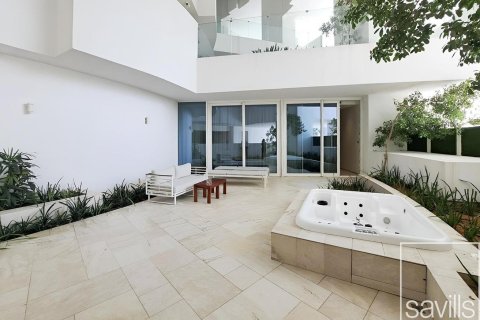 Квартира с 1 спальней в Джумейра Вилладж Серкл, ОАЭ №136591