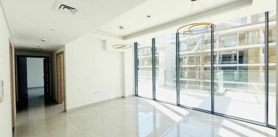 2 bedrooms Apartment in Dubai, UAE No. 167760