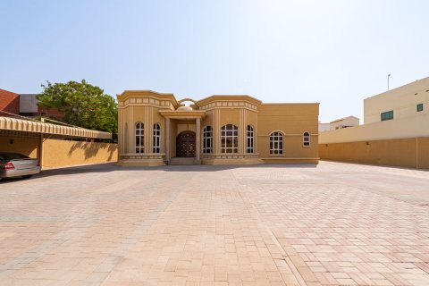 5 غرفة نوم  فيلا في البرشاء, الإمارات العربية المتحدة رقم 208799 22