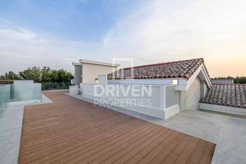 Вилла с 7 спальнями в Джумейра Гольф Эстейтс, ОАЭ №138215 3