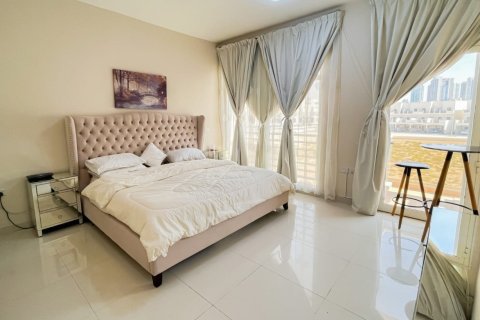Villa de 4 dormitorios en District 10, UAE No. 162534 9