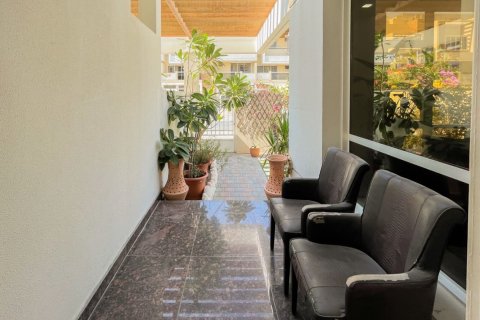 Villa de 4 dormitorios en District 10, UAE No. 162534 3