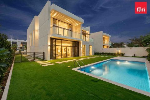 Вилла с 4 спальнями в Дубай, ОАЭ №117600 18