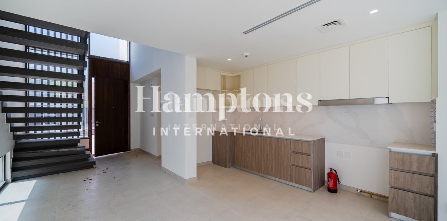 4 bedrooms Townhouse in Al Manara, UAE No. 145130