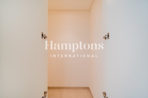 4 bedrooms Townhouse in Al Manara, UAE No. 145127 9