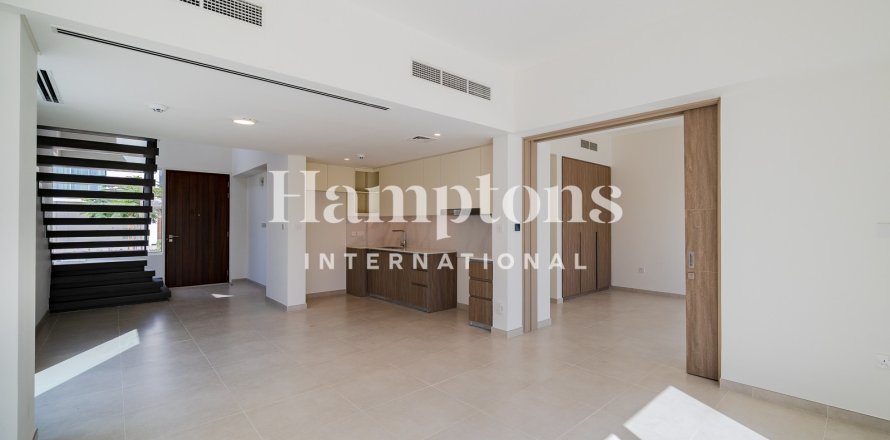 4 bedrooms Townhouse in Al Manara, UAE No. 145127