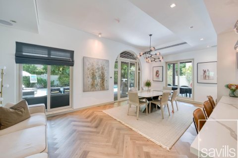 4 bedrooms Villa in Victory Heights, UAE No. 199260