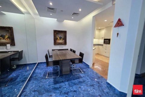 2 bedrooms Apartment in Dubai, UAE No. 140558 8